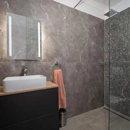 In Upani I With Swimming Pool Villa *