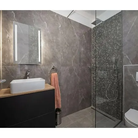 In Upani I With Swimming Pool Villa