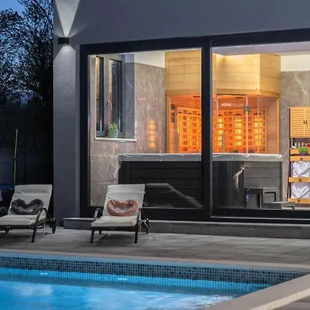 In Upani I With Swimming Pool Ruzici (Sveta Nedelja)